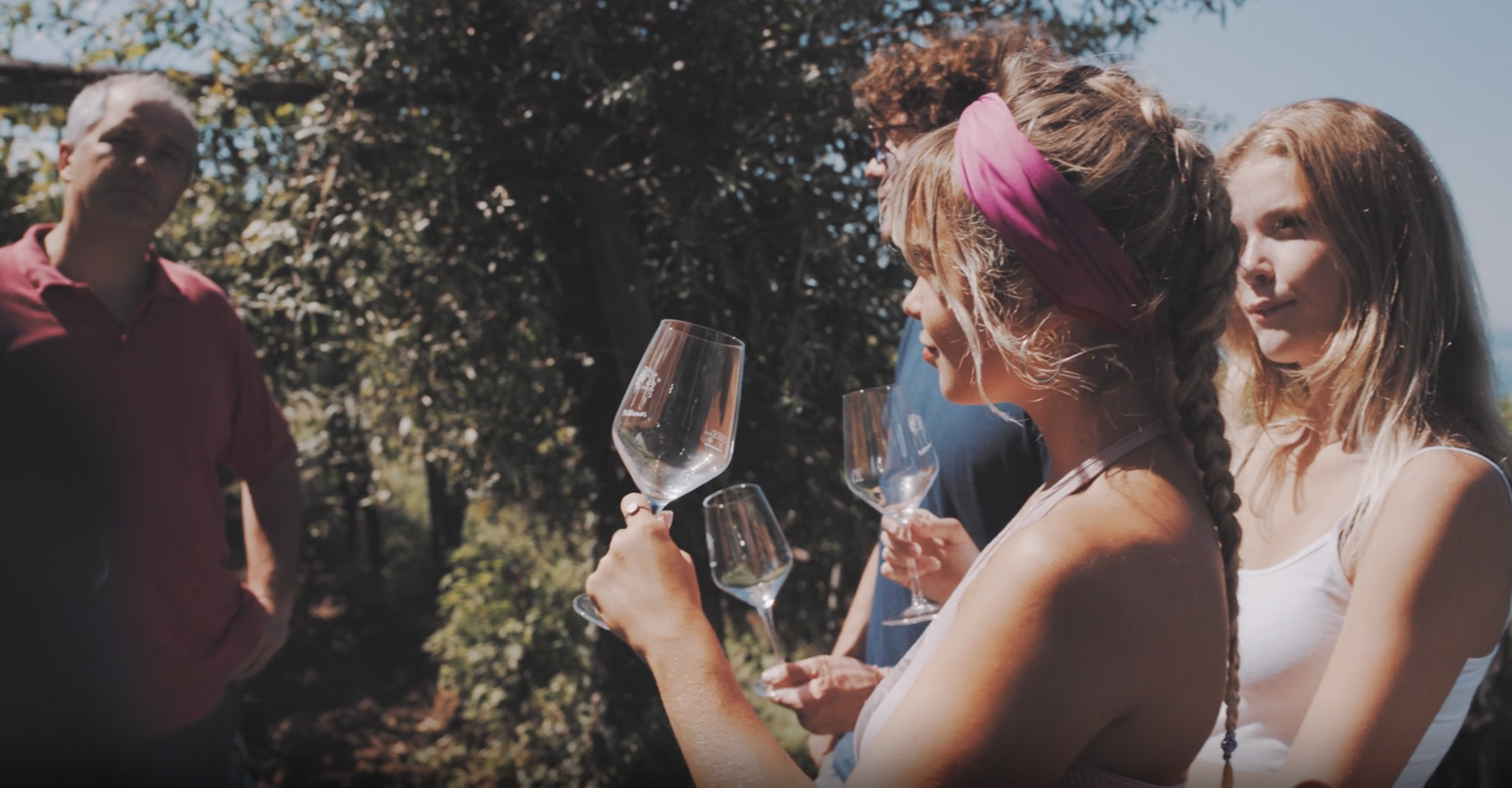 September Hosting: Cozy Gatherings Without the Stress